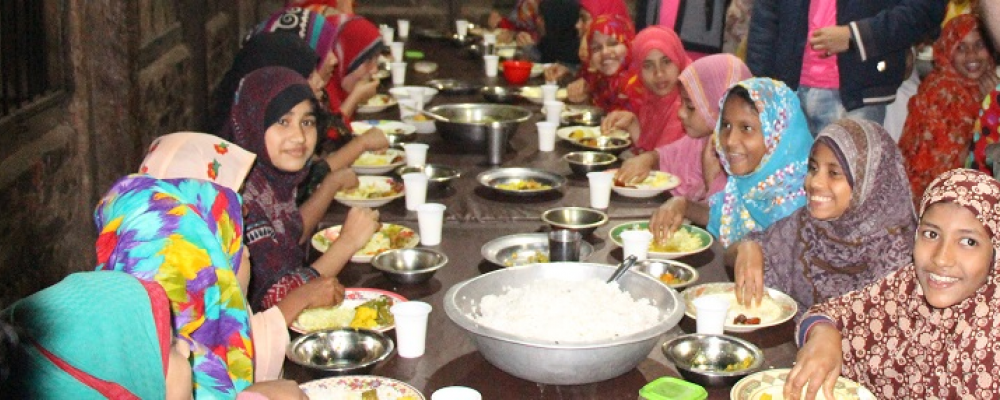 Banner image for meals for the Rohingya